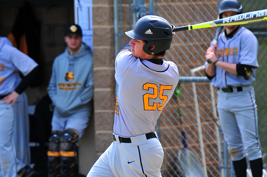 Baseball Opens Northern Schedule With Sweep of Fitchburg State