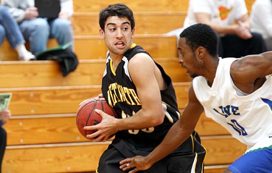 Men's Basketball Pulls Away for Second Straight Win