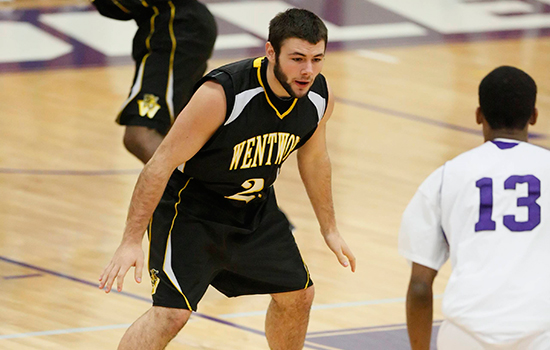 Balanced Attack Lifts Men's Basketball to Second Straight Win