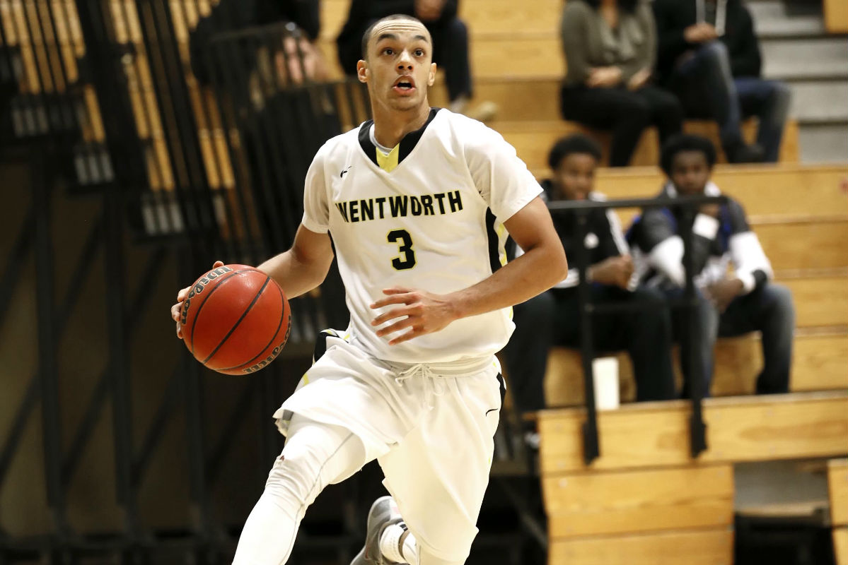 Men's Basketball Fends Off Emmanuel for Fourth Straight Win