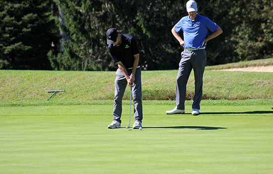 Golf Places Sixth at CCC Fall Qualifier