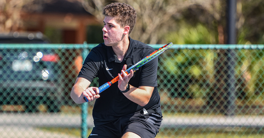 Men's Tennis Shuts Out King's for Second Straight Win