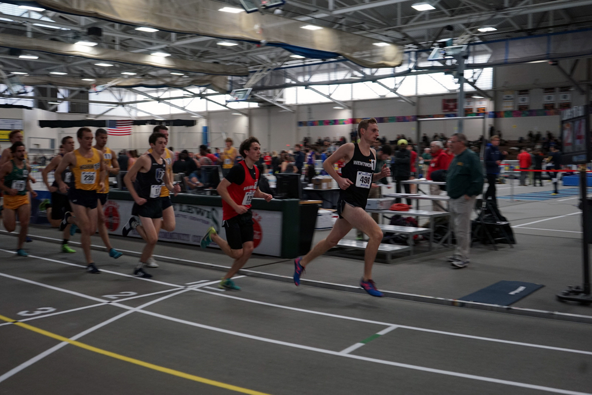 Indoor Track Competes at Southern Maine