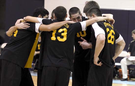 Men's Volleyball Sweeps Tri-Match