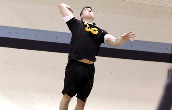Men's Volleyball Notches Second Straight Win