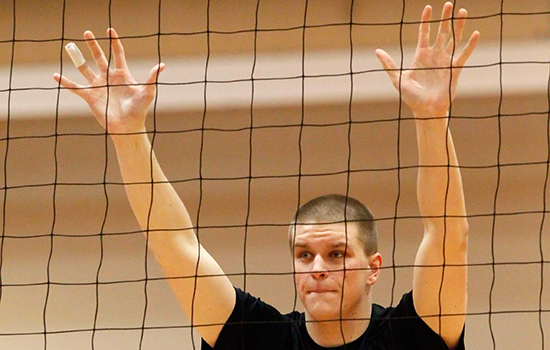 Men's Volleyball Opens With Two Wins