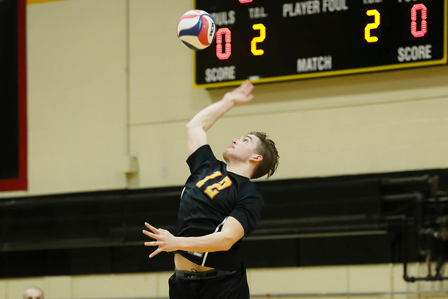Balanced Attack Lifts Men's Volleyball to Sweep of Endicott