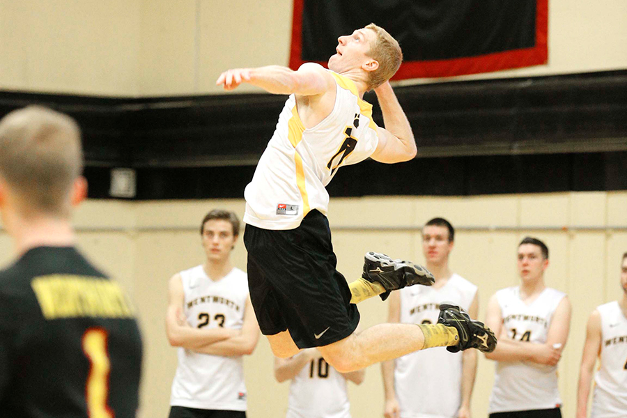 Men's Volleyball Sweeps Emerson for Fourth Straight Win