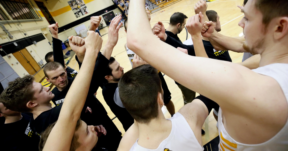 Men's Volleyball Falls to Cal Lutheran in Five Sets