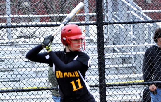 Gulls Fly Past Softball in CCC Twinbill