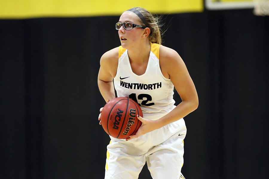 Women's Basketball Falls at Curry