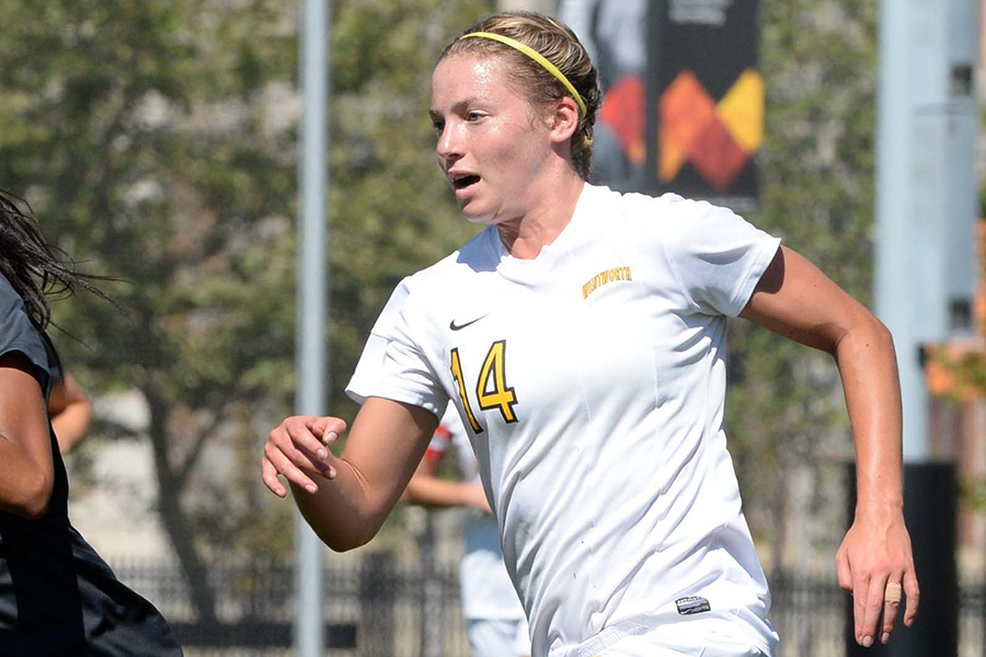Women's Soccer Rolls Past Curry in CCC Opener