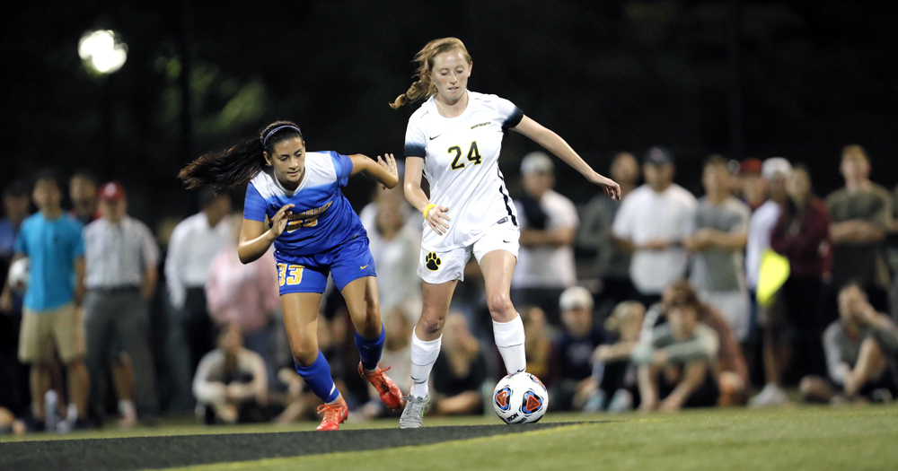 Rodriquez, Donahue Propel Women's Soccer to First Win
