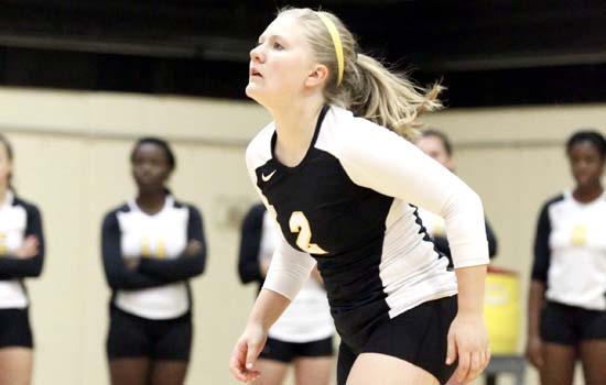 Women's Volleyball Looks to Veterans, Newcomers in 2013