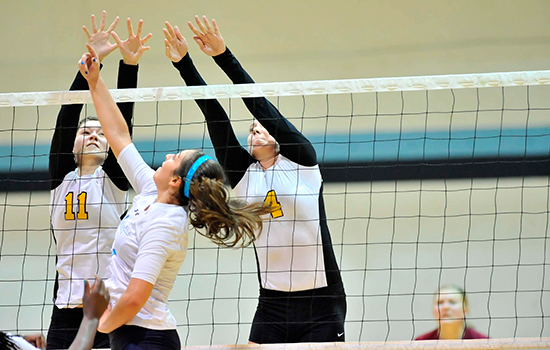 Women's Volleyball Rallies for Victory