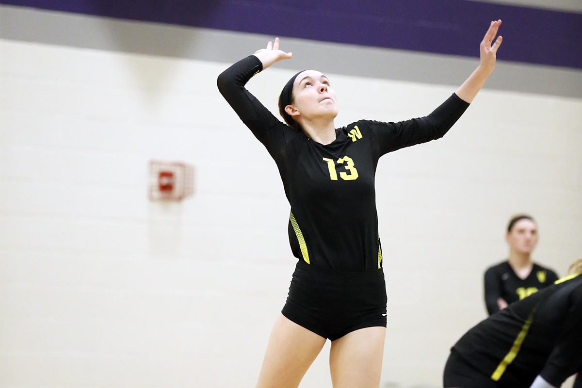 Women's Volleyball Takes Two Matches to Improve to 11-0