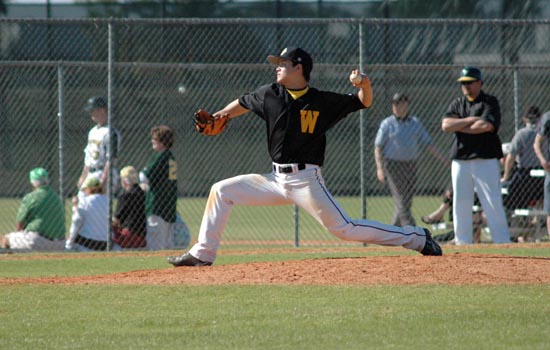 Strong Pitching Carries Baseball Team to Sweep