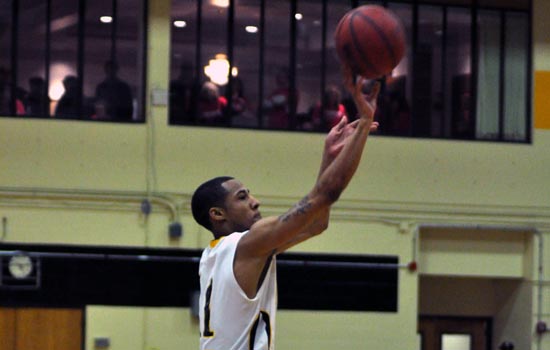Monteiro Scores 21 off Bench as Leopards Clinch Playoff Spot