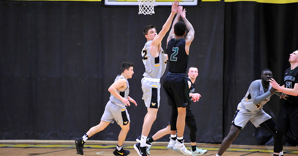 Men's Basketball Defeated by Gordon in League Opener