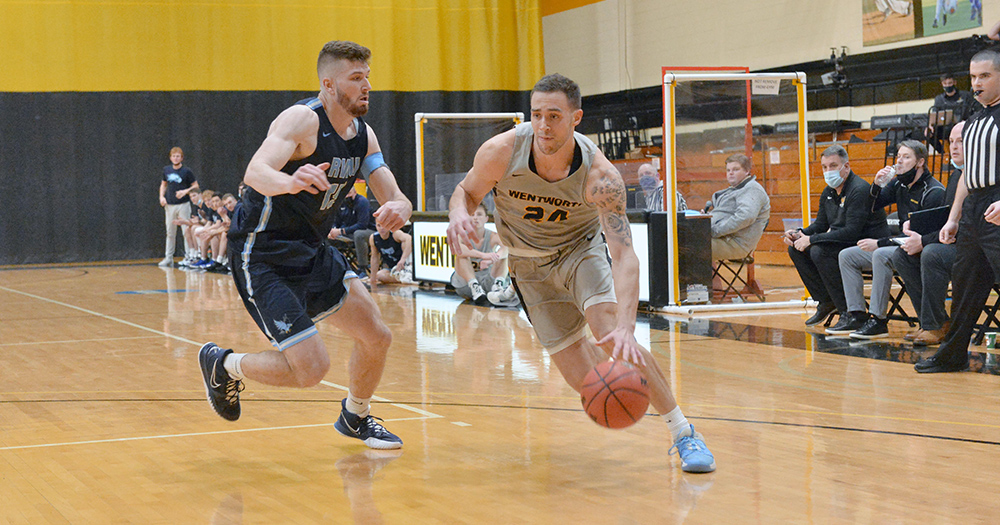 Hot Shooting Second Half Lifts Men's Basketball Past Western New England
