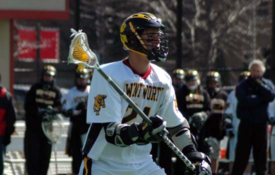 Roger Williams Downs Wentworth, 17-4