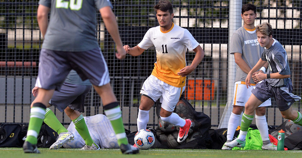 Men's Soccer Opens Season with Tie at Husson