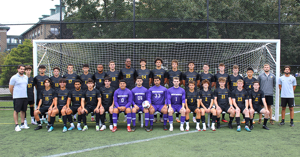 Men's Soccer Closes out its Season at Curry