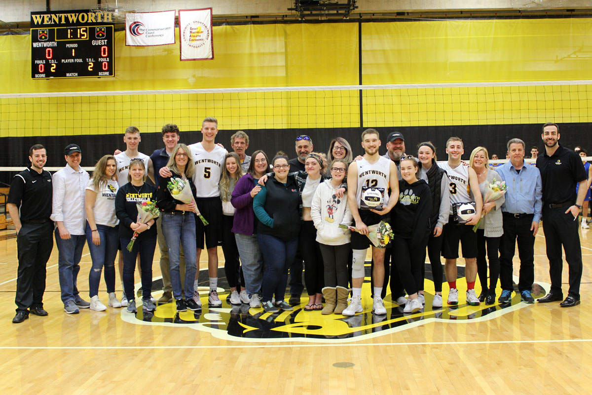 Men's Volleyball Honors Seniors With GNAC Tri-Match Sweep