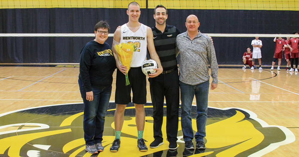 Men's Volleyball Clinches First-Round Bye on Senior Day
