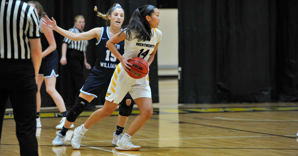 Salve Outlasts Women's Basketball in Conference Matchup
