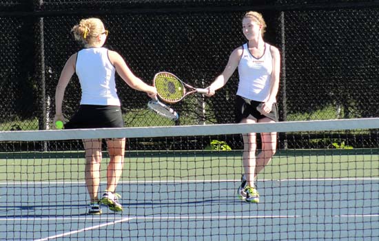Women's Tennis Sweeps Eastern Nazarene