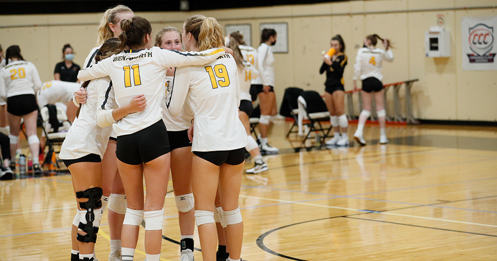 Women's Volleyball Edged at Simmons in Season Opener