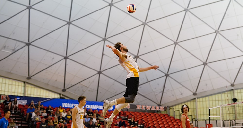 Men's Volleyball Defeats St. John Fisher to Advance to Second Round of NCAA Tournament