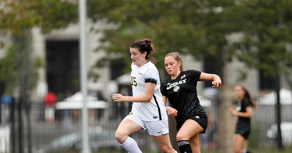 Women’s Soccer Plays to Tie in Match With Southern Maine