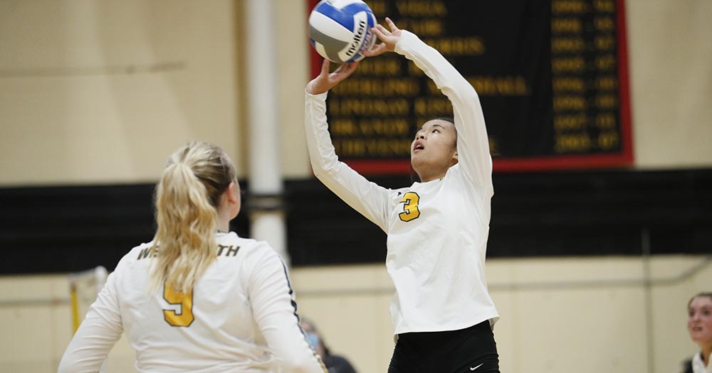 Women's Volleyball Rallies From Two Sets Down to Defeat Southern Maine