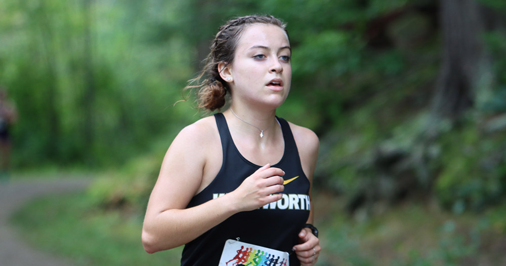 Women's Cross Country Comes in Seventh Place at CCC Championship
